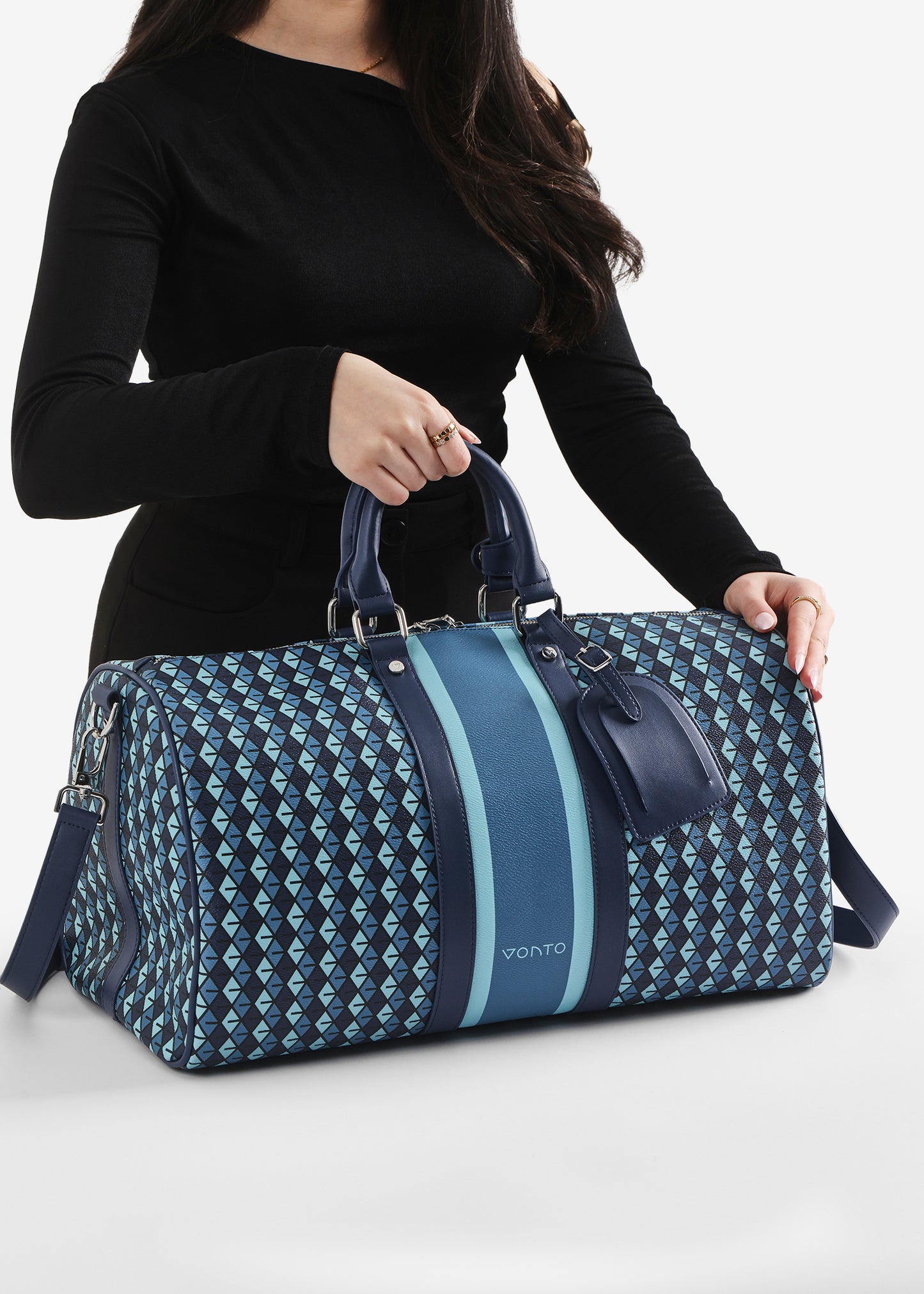 حقيبة سفر دفل